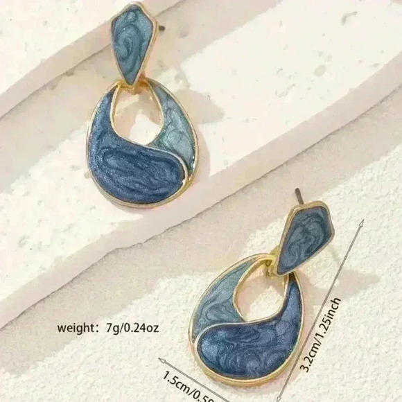 Boho Style Drop Earrings - Picture 3 of 3